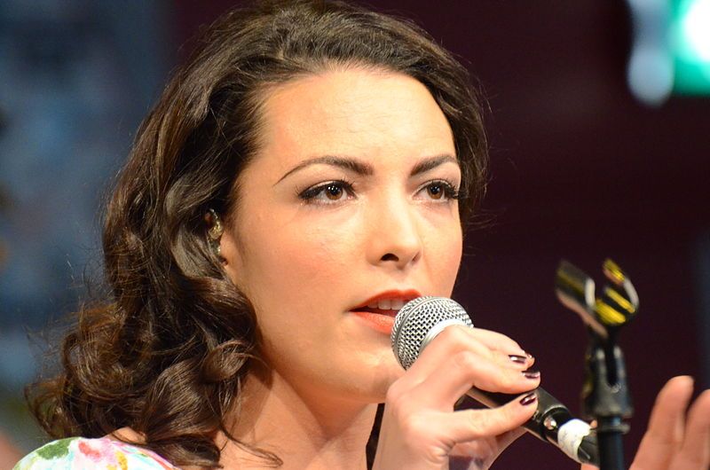 File:Caro-emerald-1368096824.jpg