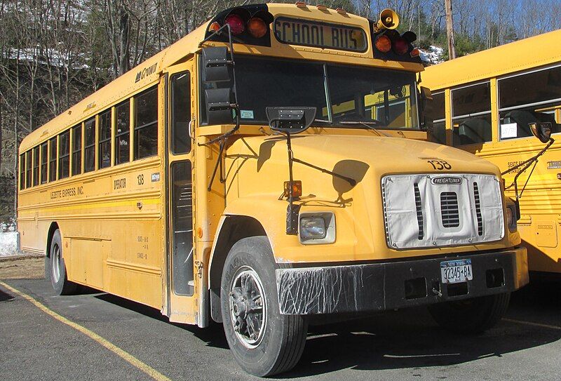 File:Crown FS65 schoolbus.jpg