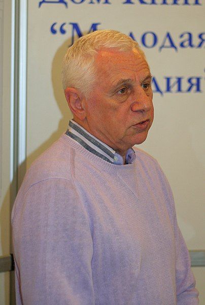 File:Eduard Topol 2010.jpg