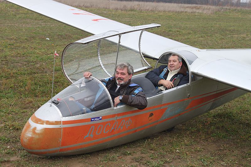 File:Farikh-Ryabchinskii-sailplane-Shevlino.jpg