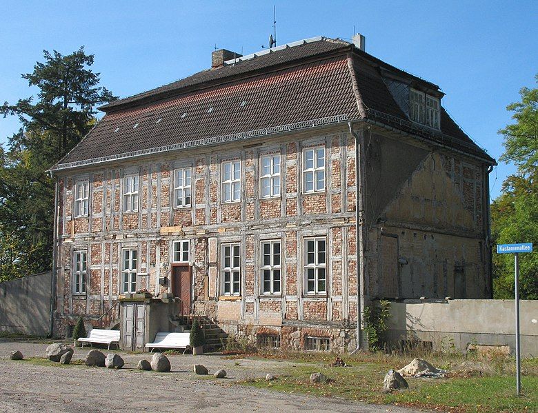 File:Haesen Gutshaus.jpg