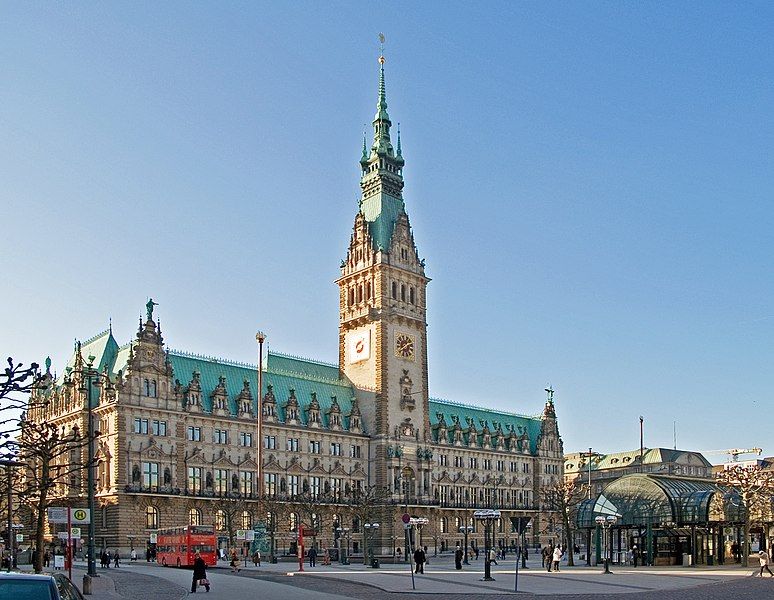 File:Hamburg-Rathaus-Rathausmarkt.jpg