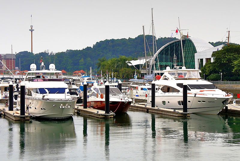 File:Keppel marina (8026547327).jpg