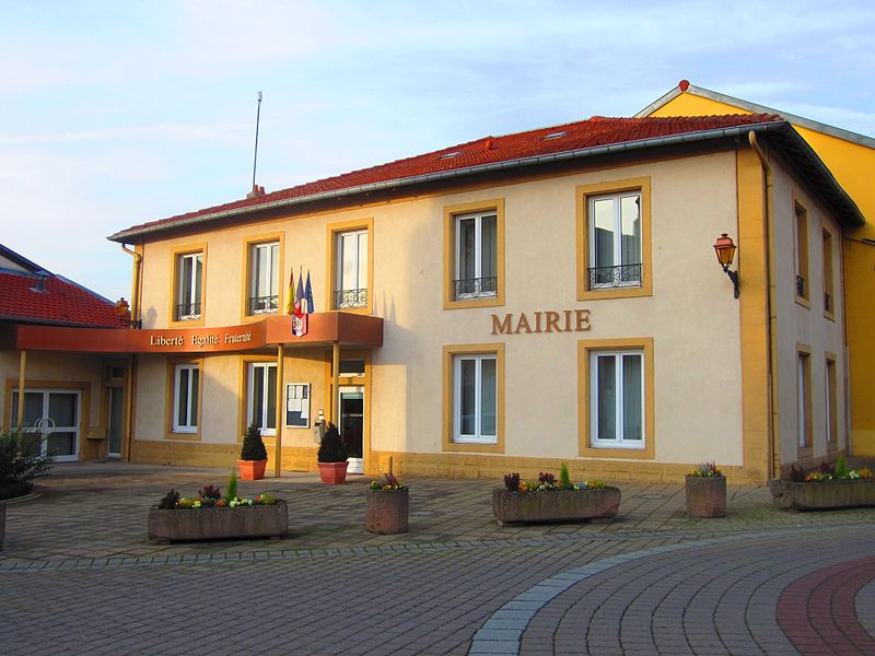 File:Mairie Illange.JPG