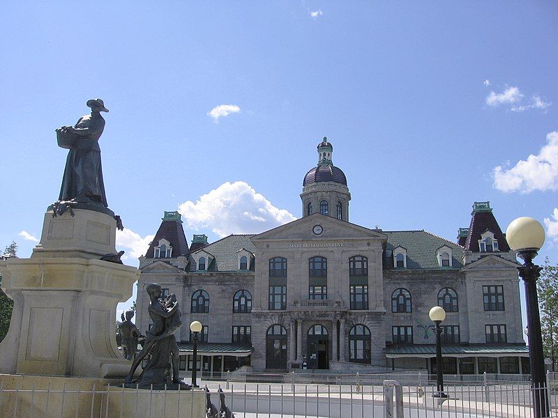 File:Marché Maisonneuve.jpg