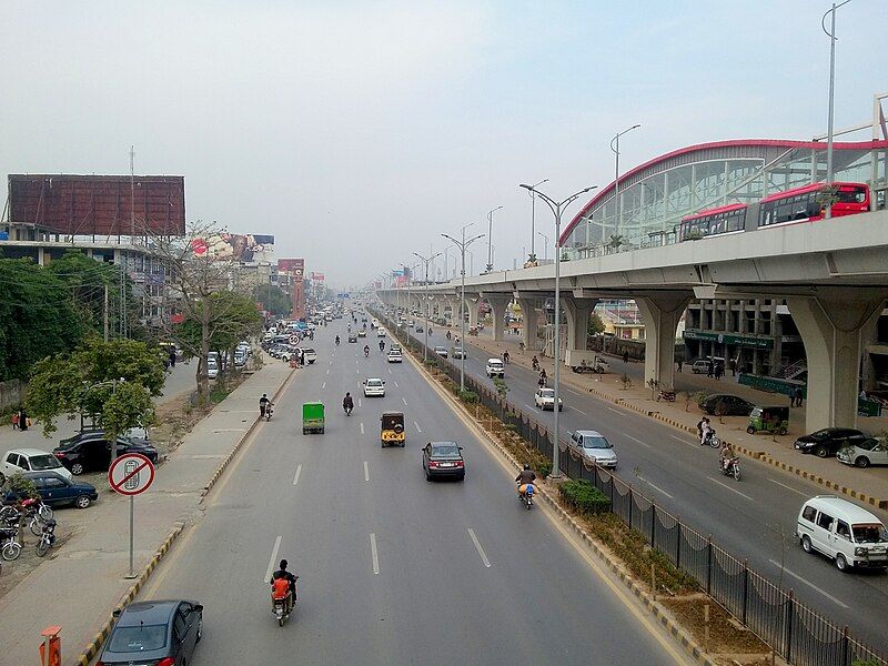 File:Murree Road Rawalpindi.jpg