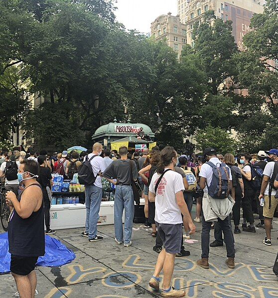 File:Occupycityhallplaza.jpg