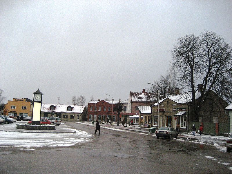 File:Oldtown square Jekabpils.JPG