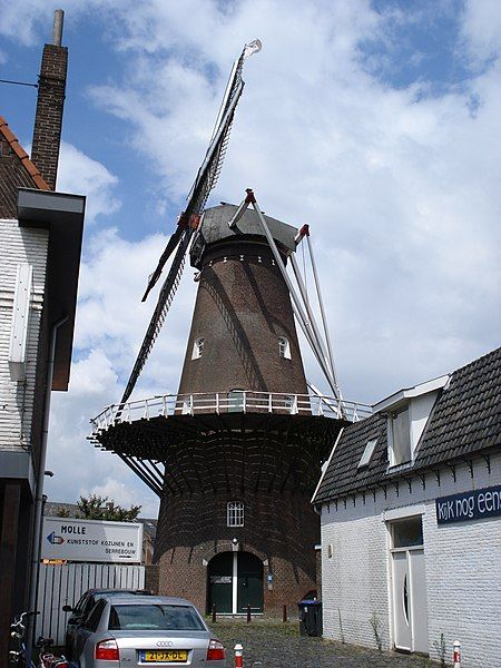 File:Oss, molen Zeldenrust.JPG