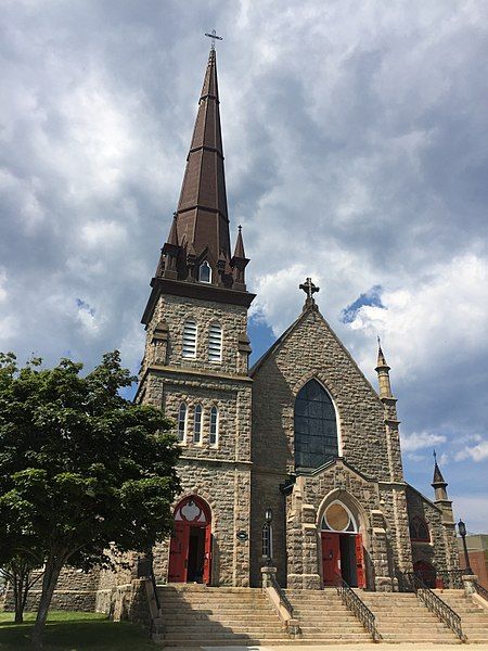 File:Sacred heart cathedral.jpg