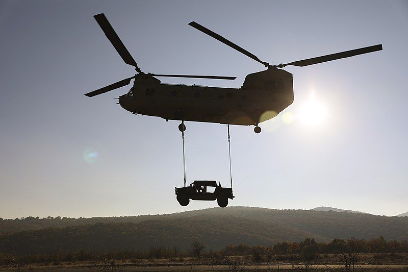 File:Sling-Load Silhouette 201116-Z-GQ603-0288M.jpg