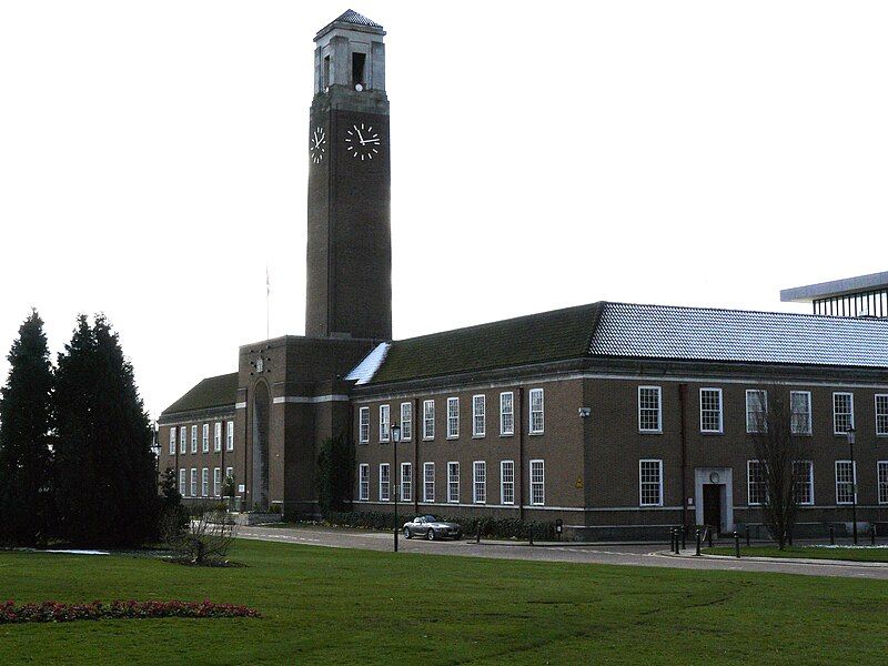 File:Swinton Town Hall.jpg