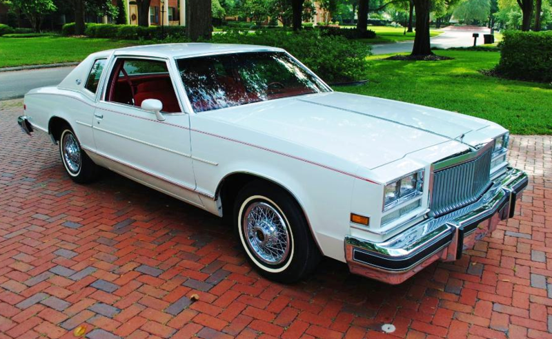 File:1978 Buick Riviera.png