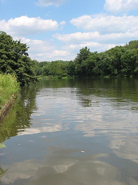 File:Anacostia River.jpg