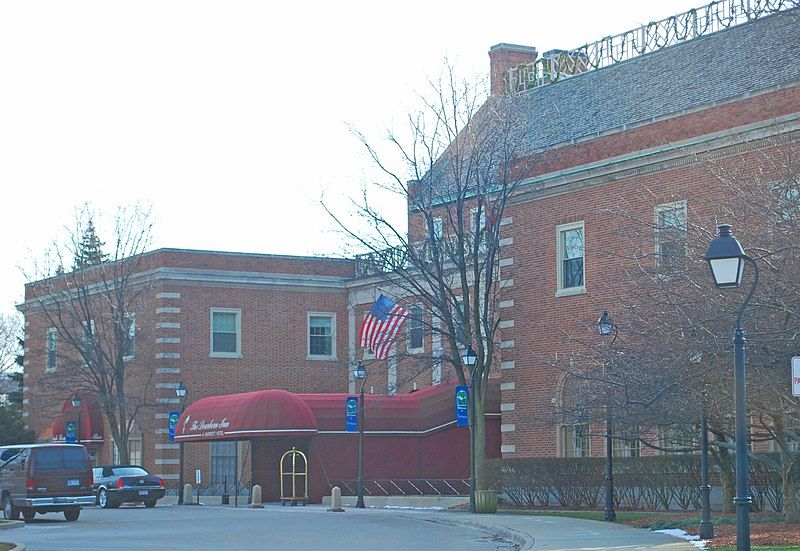 File:Dearborn Inn.jpg