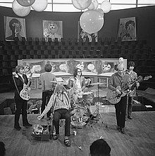 Rodney Slater (left) with the Bonzo Dog Doo-Dah Band (1968)