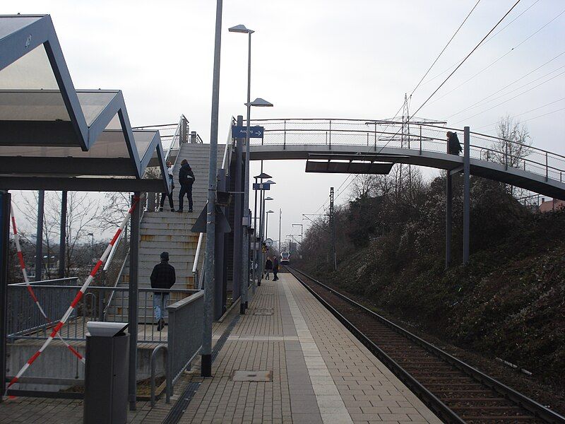 File:Gare de Weil-Gartenstadt.jpg