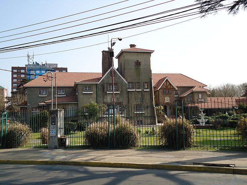 File:Golf Ituzaingó Merlo.JPG