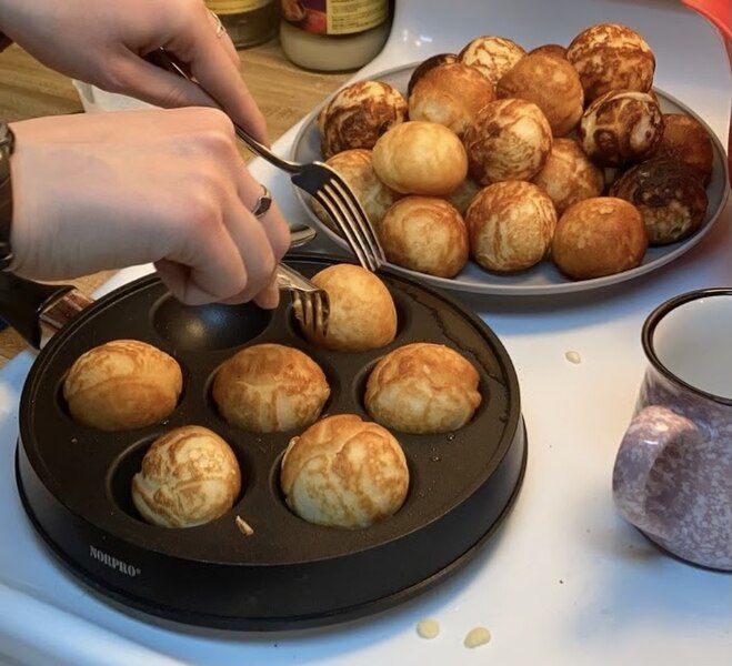 File:Homemade Danish æbleskiver.jpg