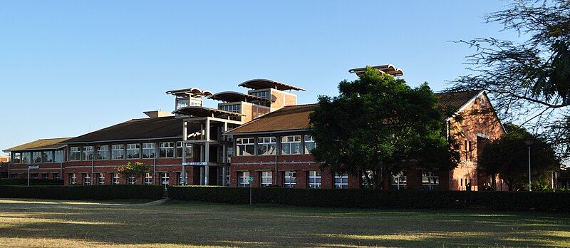 File:JKUAT Library.JPG