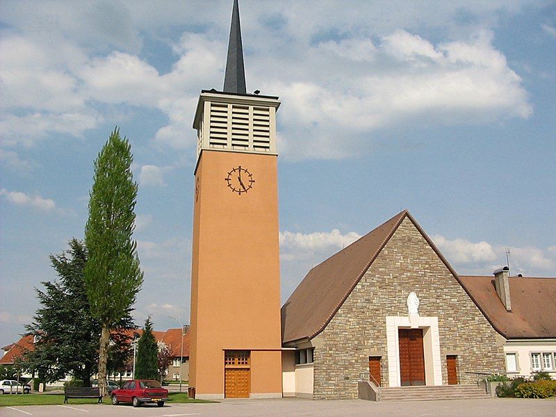 File:Jeanménil 88 église.jpg