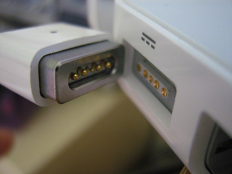 File:MagSafe1.jpg