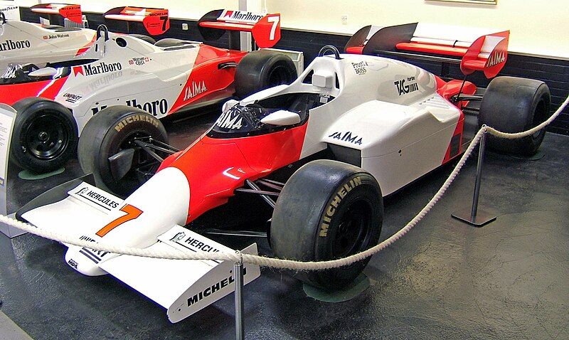 File:McLaren MP4-2.jpg