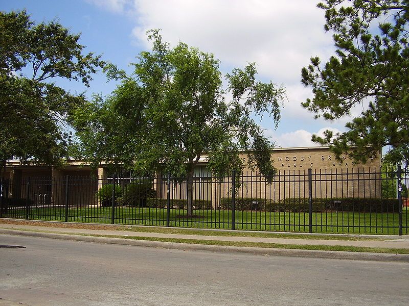 File:MoodyLibraryHouston.JPG