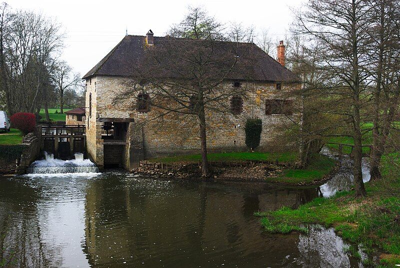 File:Moulin d'Angoin (2).jpg