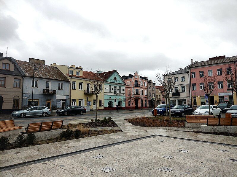 File:Płońsk rynek.jpg