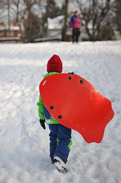 File:Sledding.jpg