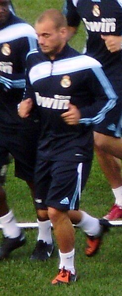 File:Sneijder Madrid.JPG