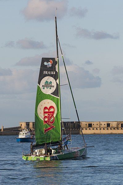 File:TJV V&B2015.jpg