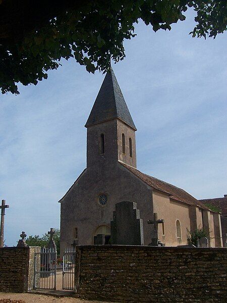 File:VitryLesClunyChurch.JPG