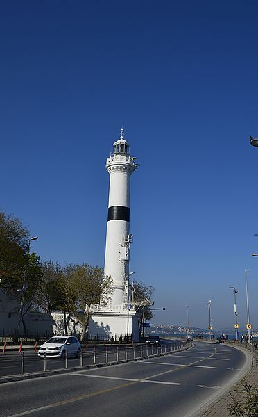 File:AhırkapıLighthouse 02.JPG