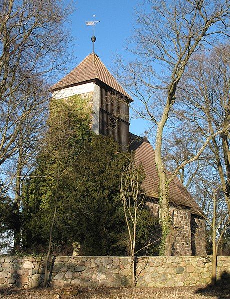 File:Angermuende Schmiedeberg church.jpg