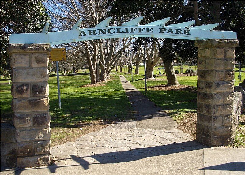 File:ArncliffePark.jpg