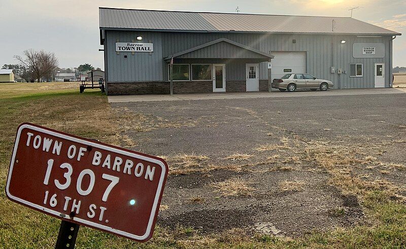 File:Barron Town Hall.jpg