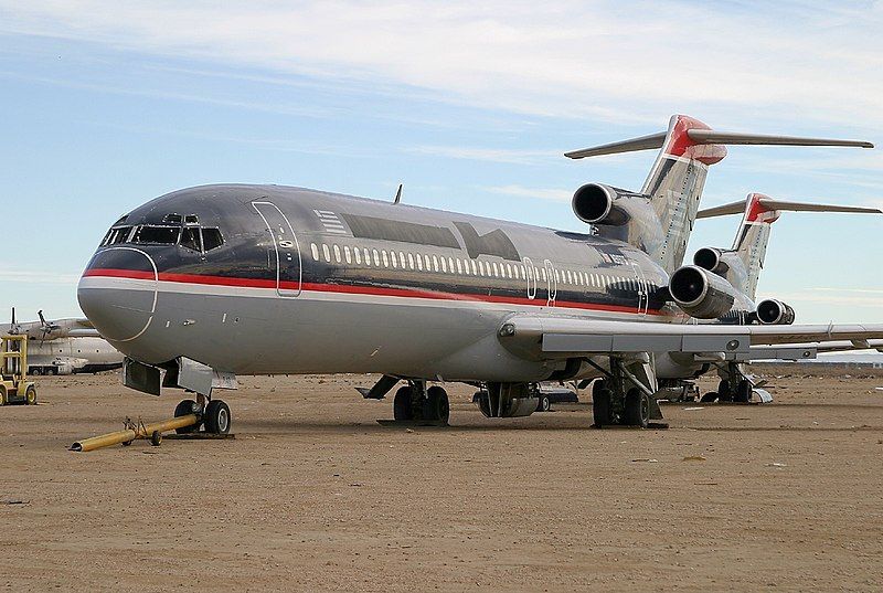 File:Boeing 727-225 AN0480704.jpg