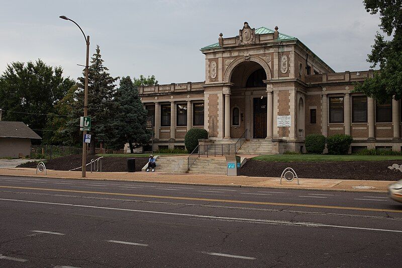 File:Cabanne Library.jpg