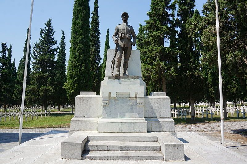 File:Cimetière italien 09360.JPG