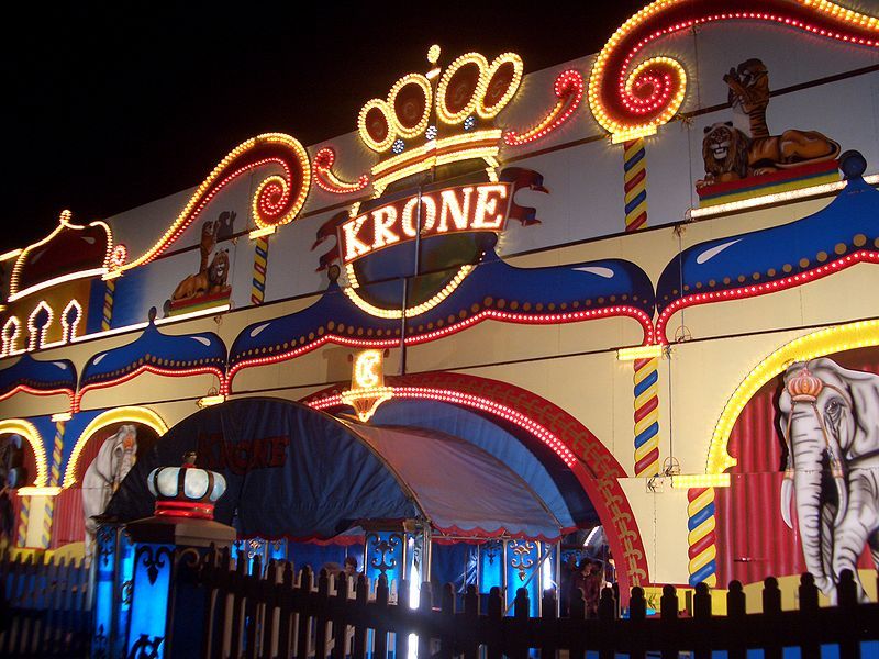 File:Circus Krone.jpg