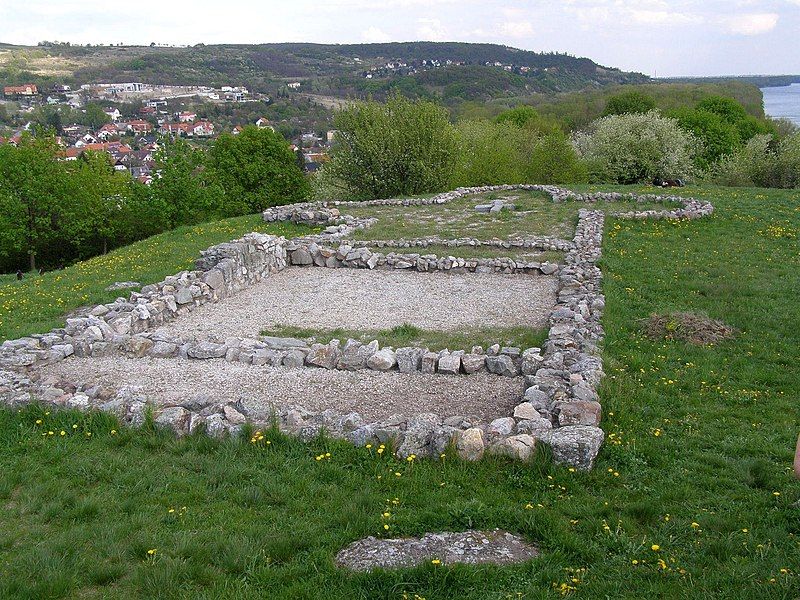 File:Devínsky hrad13.jpg