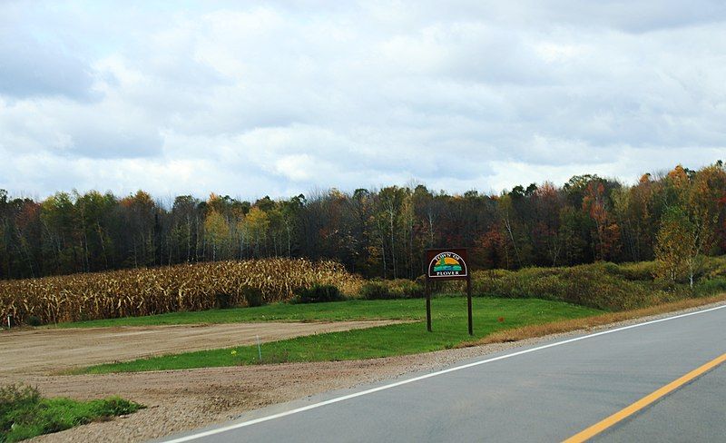 File:EnteringTownOfPloverMarathonCountyWisconsin.jpg