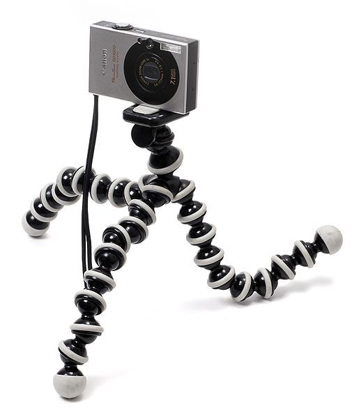 File:Gorillapod-with-camera.jpg