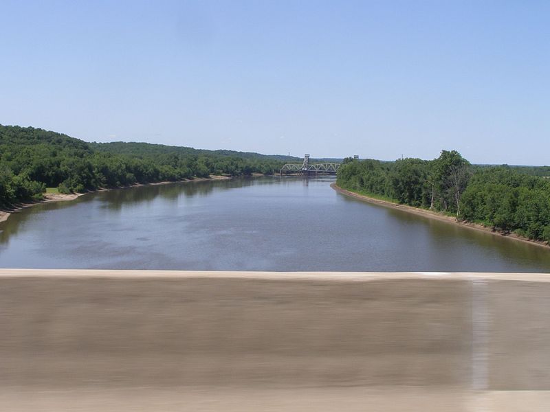 File:Illinois River P5290030.jpg