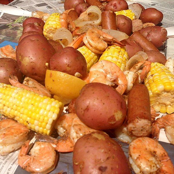 File:Low country boil.jpg