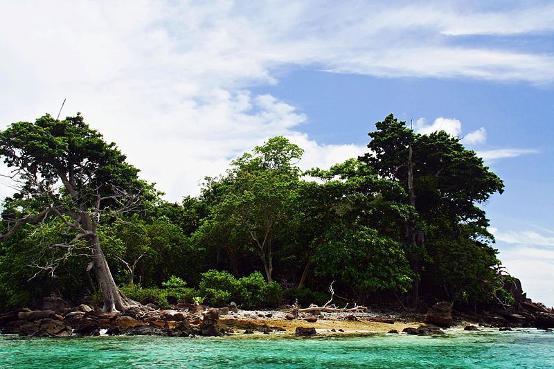 File:Rubiah Island Aceh.jpg