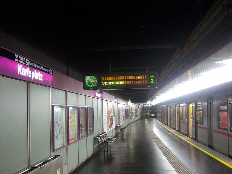 File:U2 Karlsplatz1.JPG