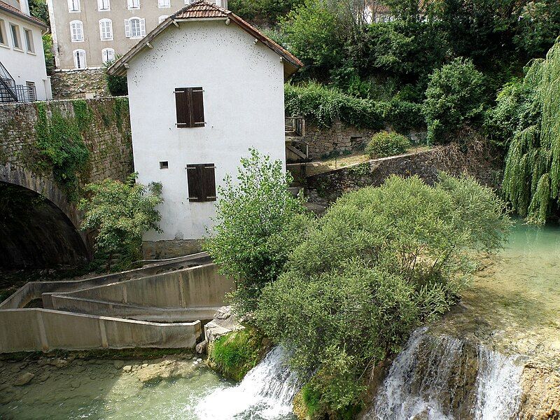 File:Vers Moulin4.JPG